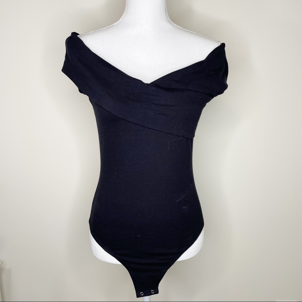 Belle + Sky Black Off the Shoulder Bodysuit L